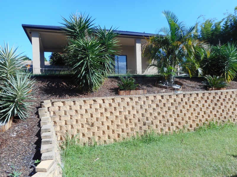 13 Langer Place, Arundel QLD 4214