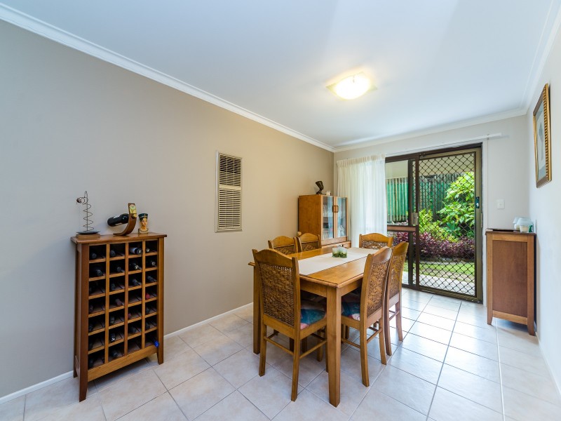 9 Eildon Place, Helensvale QLD 4212
