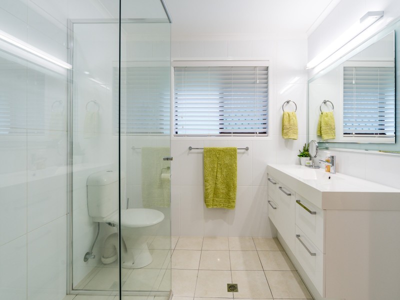 9 Eildon Place, Helensvale QLD 4212