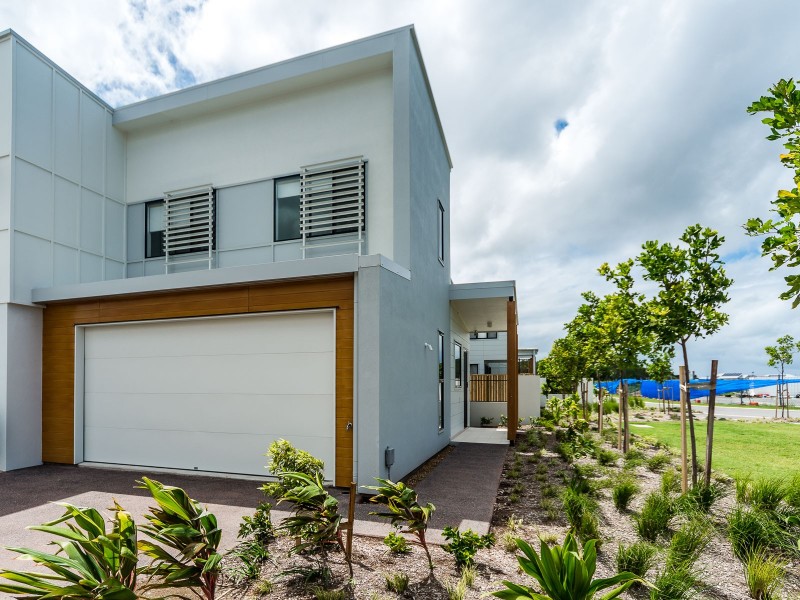 124 North Quay Circuit, Hope Island QLD 4212