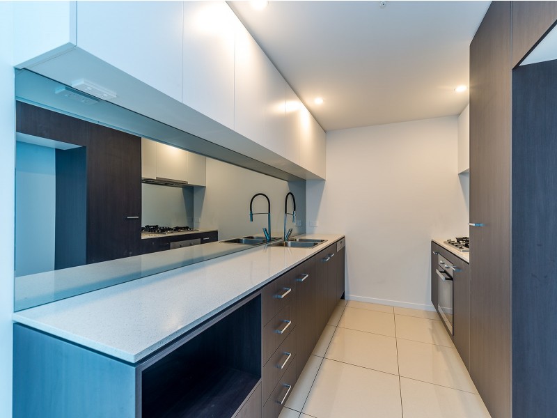 2201/25-31 East Quay Drive, Biggera Waters QLD 4216