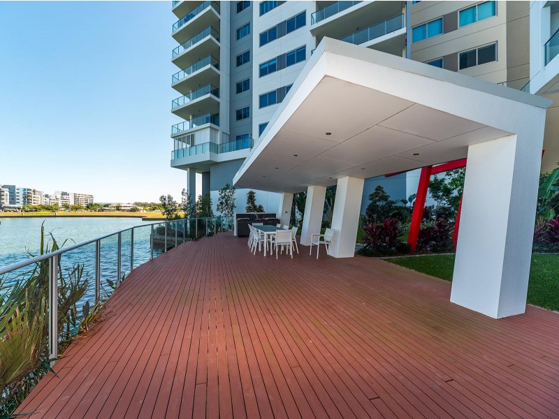 2201/25-31 East Quay Drive, Biggera Waters QLD 4216