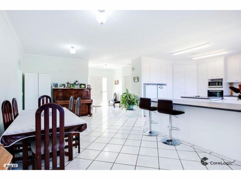 56 Jack Nicklaus Way, Parkwood QLD 4214