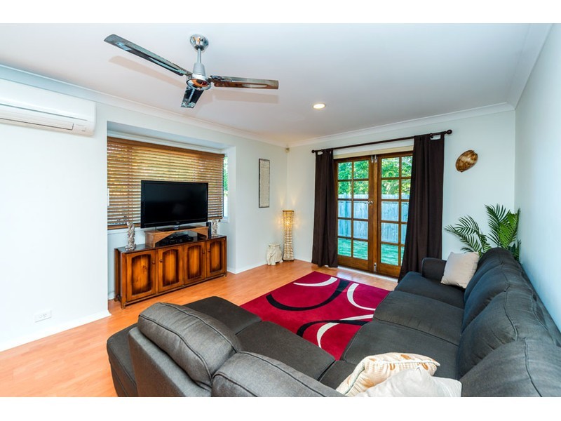 1/13 Jannie Court, Labrador QLD 4215