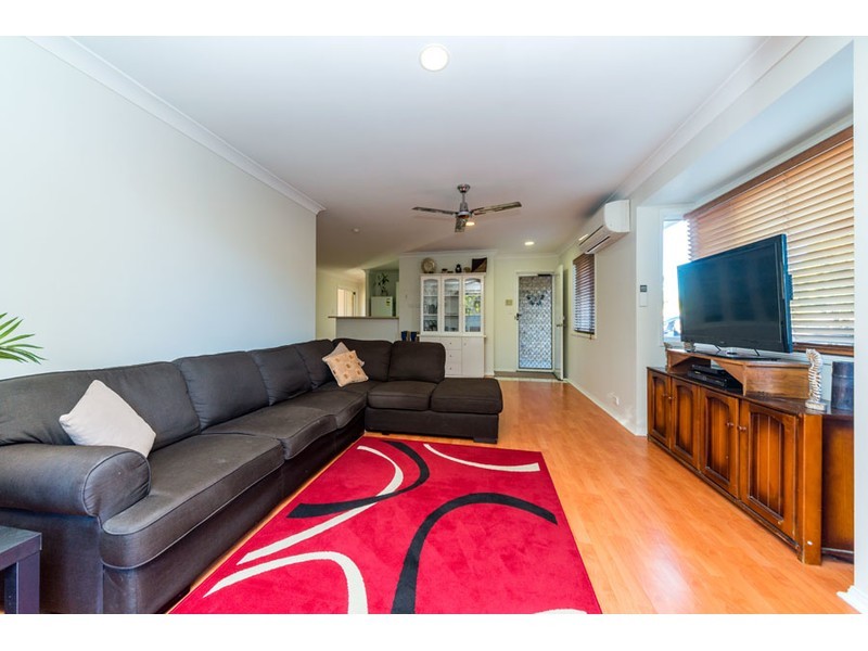 1/13 Jannie Court, Labrador QLD 4215