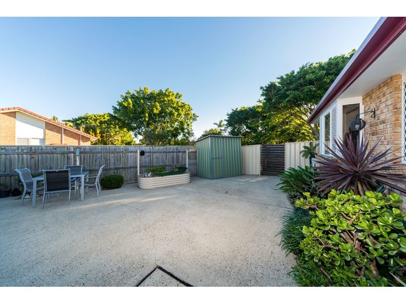 1/13 Jannie Court, Labrador QLD 4215