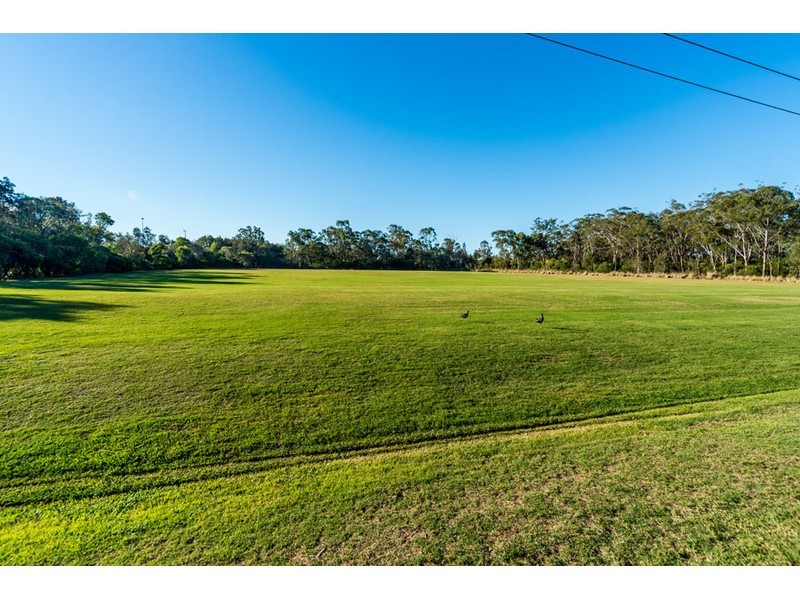 1/13 Jannie Court, Labrador QLD 4215