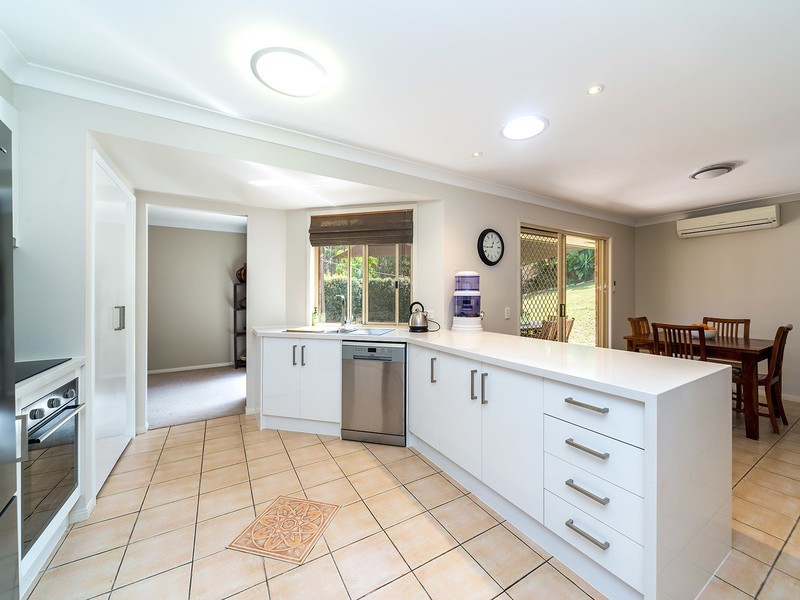 31 Alcott Court, Parkwood QLD 4214