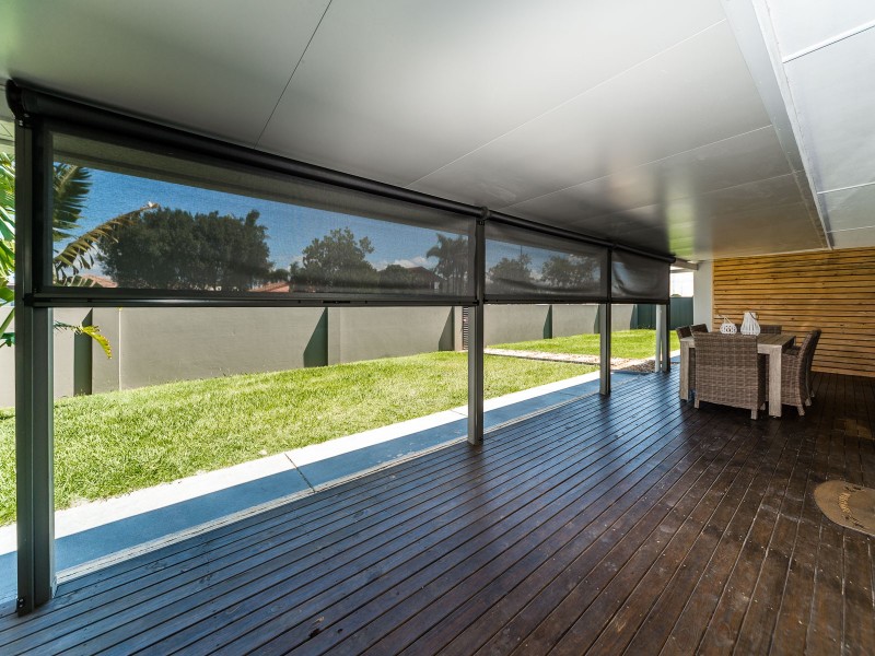 7 Flinders Court, Paradise Point QLD 4216