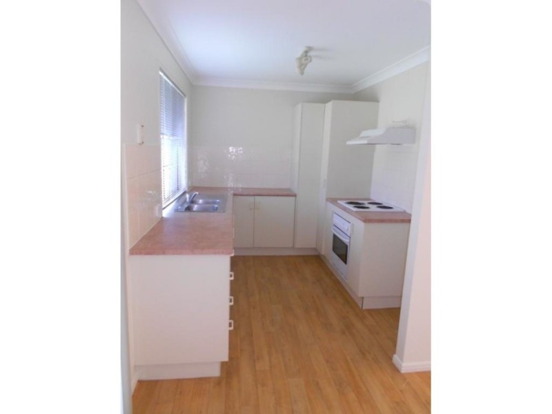 4 Pinemount Crescent, Oxenford QLD 4210