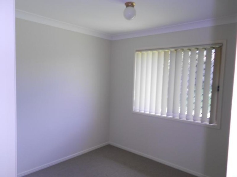 4 Pinemount Crescent, Oxenford QLD 4210