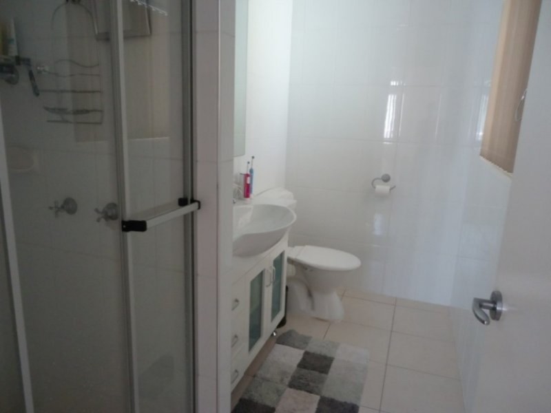 6 Penrith Court, Helensvale QLD 4212