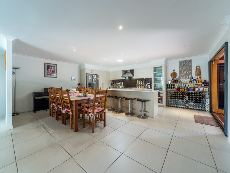5 Matthew Flinders Drive, Hollywell QLD 4216