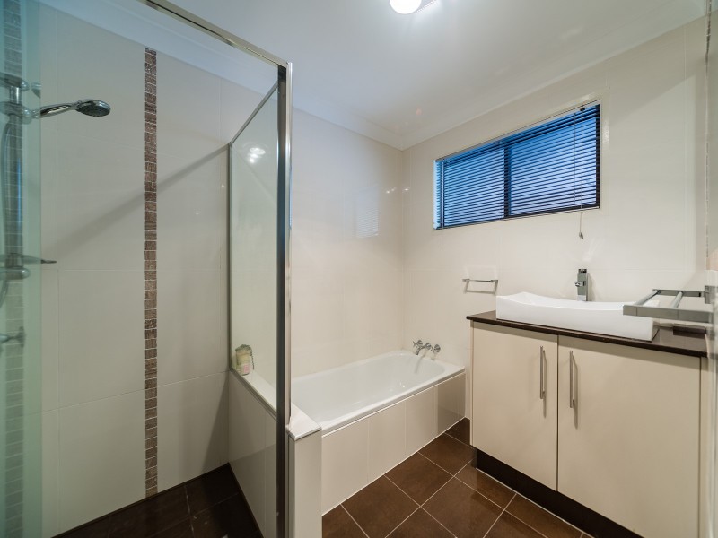 5 Matthew Flinders Drive, Hollywell QLD 4216