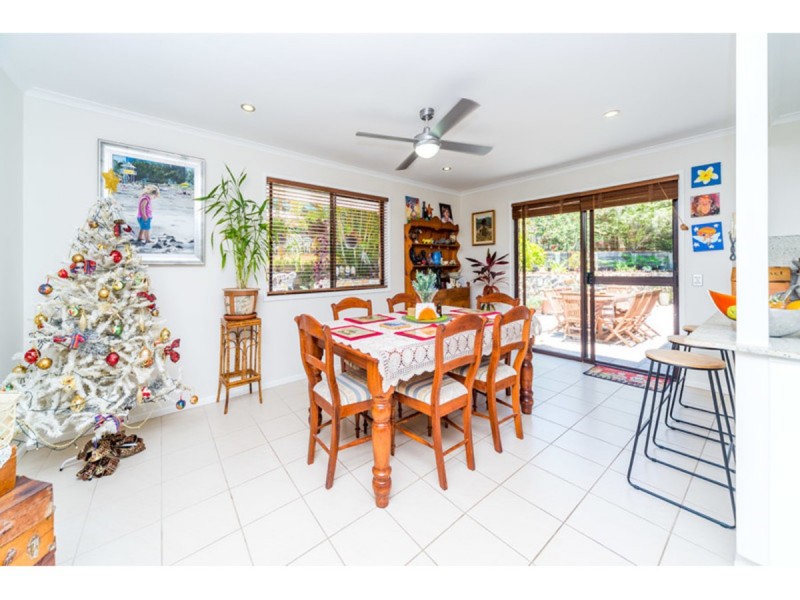 4 Atherton Court, Helensvale QLD 4212