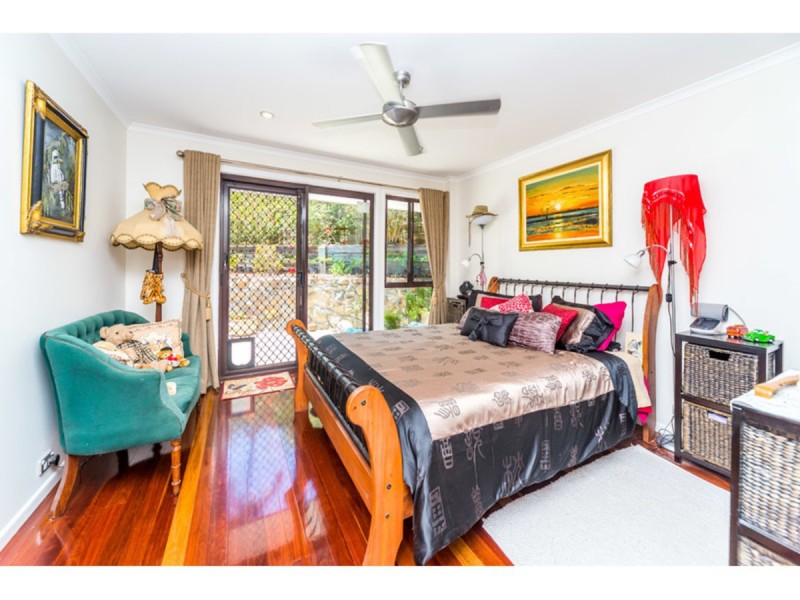 4 Atherton Court, Helensvale QLD 4212