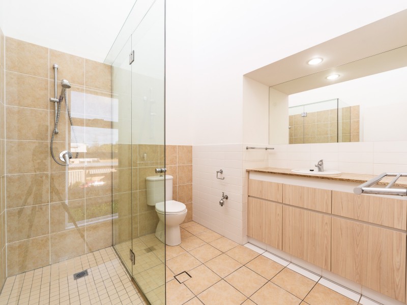 29 Nankeen Avenue, Paradise Point QLD 4216