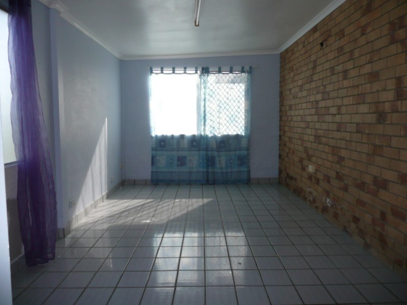 137 Kumbari Avenue, Labrador QLD 4215