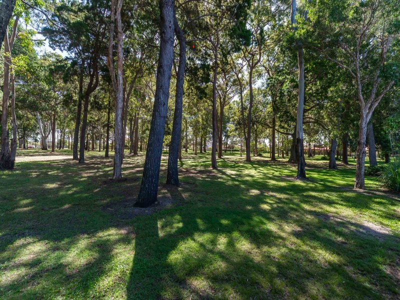 1/7 Woodgate Place, Paradise Point QLD 4216