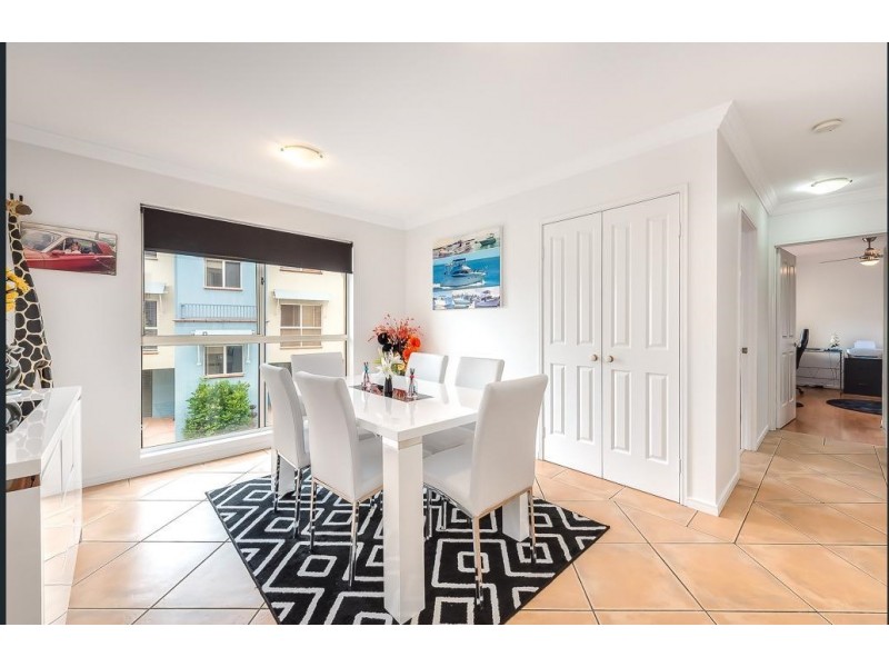 46/82 Limetree Parade, Runaway Bay QLD 4216