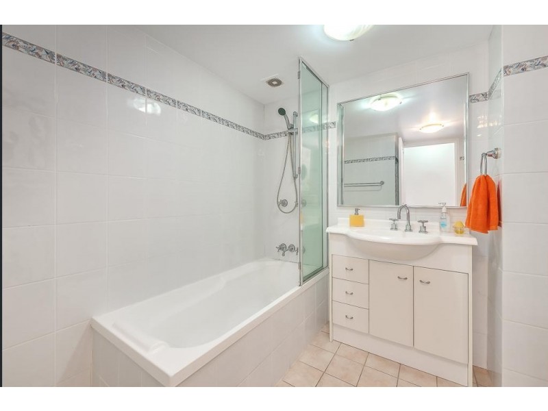 46/82 Limetree Parade, Runaway Bay QLD 4216