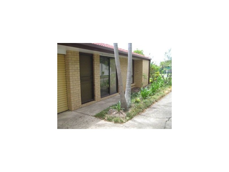 1/283 Government Road, Labrador QLD 4215