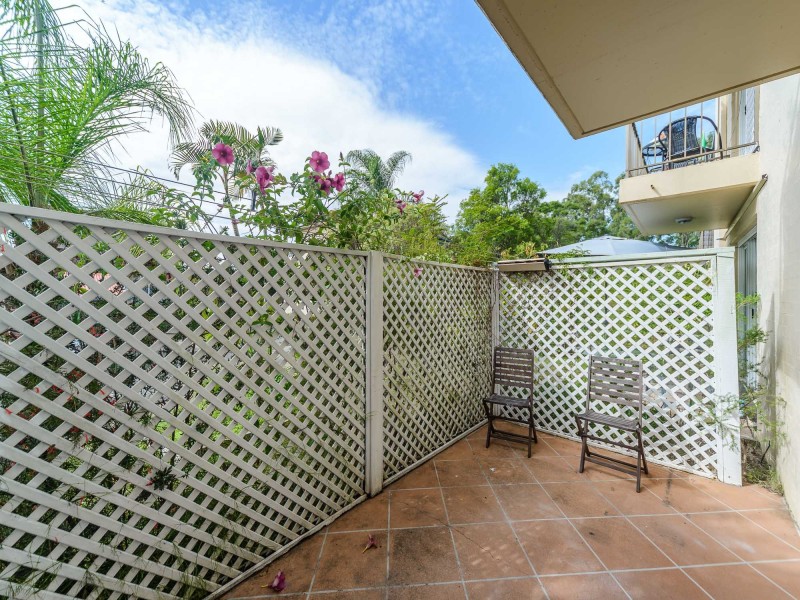 15/13-17 Brown Street, Labrador QLD 4215