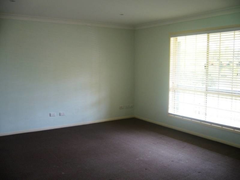 16 Graywillow Boulevard, Oxenford QLD 4210