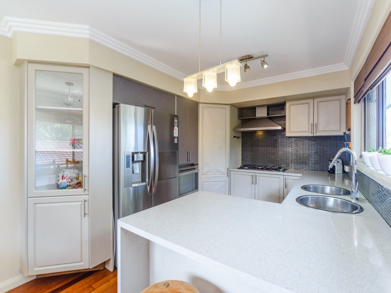 12 Hansford Road, Coombabah QLD 4216