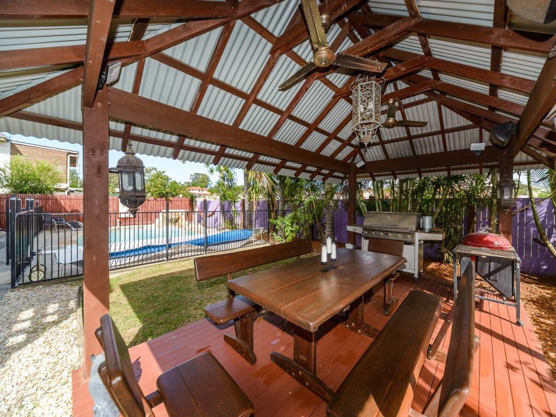 12 Hansford Road, Coombabah QLD 4216