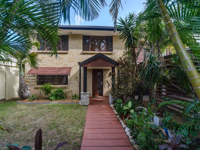 12 Hansford Road, Coombabah QLD 4216