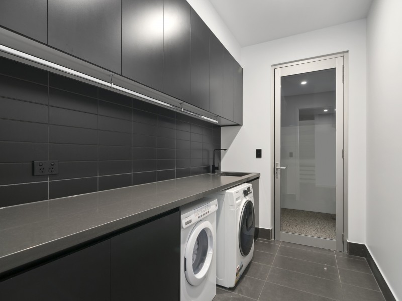 7826 Pavilions Close, Hope Island QLD 4212