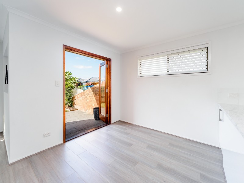 5/8 Woodgate Place, Paradise Point QLD 4216