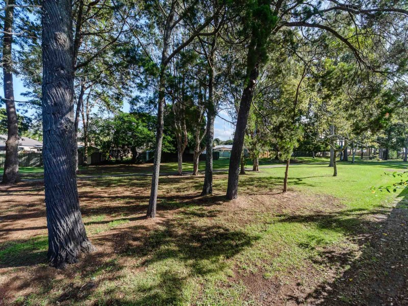 5/8 Woodgate Place, Paradise Point QLD 4216