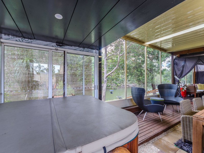 2/82 Kangaroo Avenue, Coombabah QLD 4216