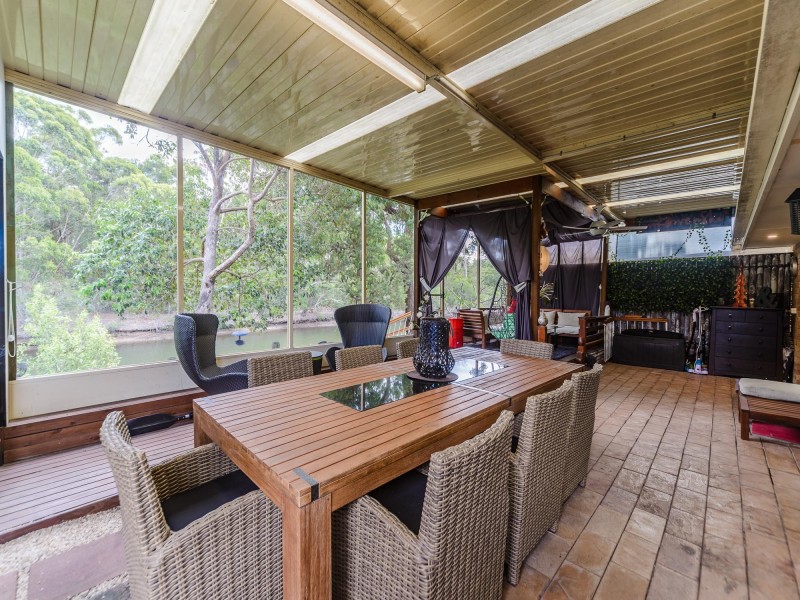 2/82 Kangaroo Avenue, Coombabah QLD 4216