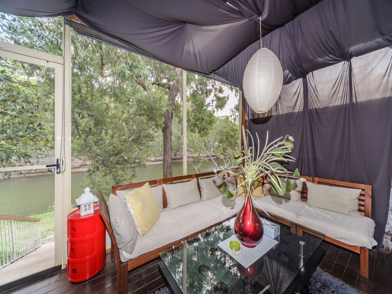 2/82 Kangaroo Avenue, Coombabah QLD 4216