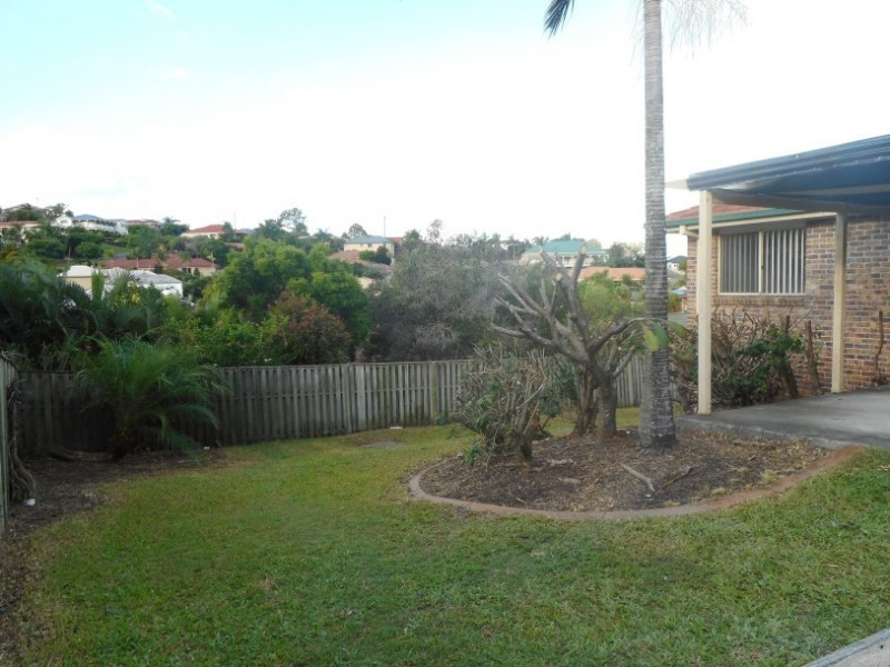 7 Howland Circuit, Pacific Pines QLD 4211