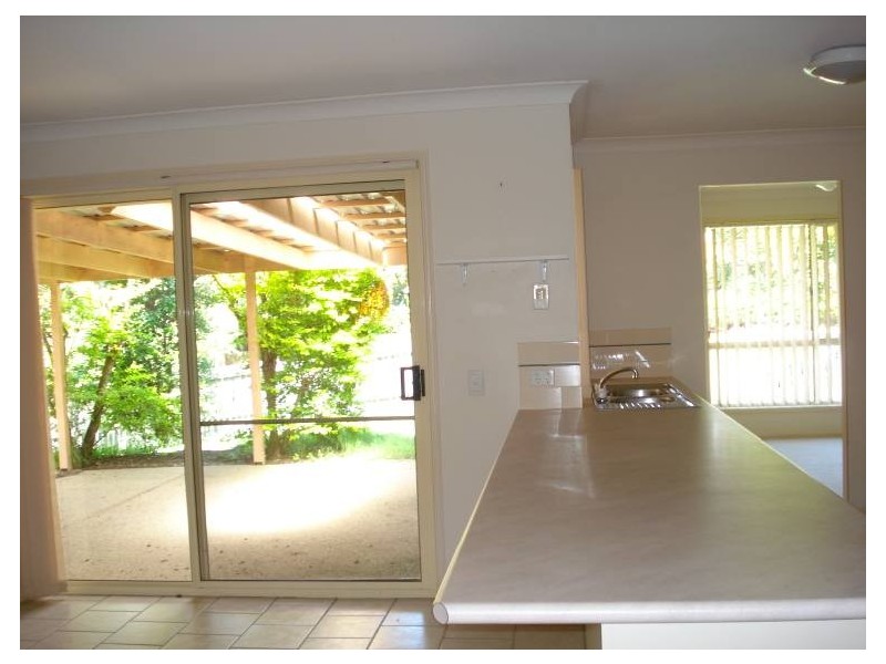 1 Oak Hill Crescent, Parkwood QLD 4214