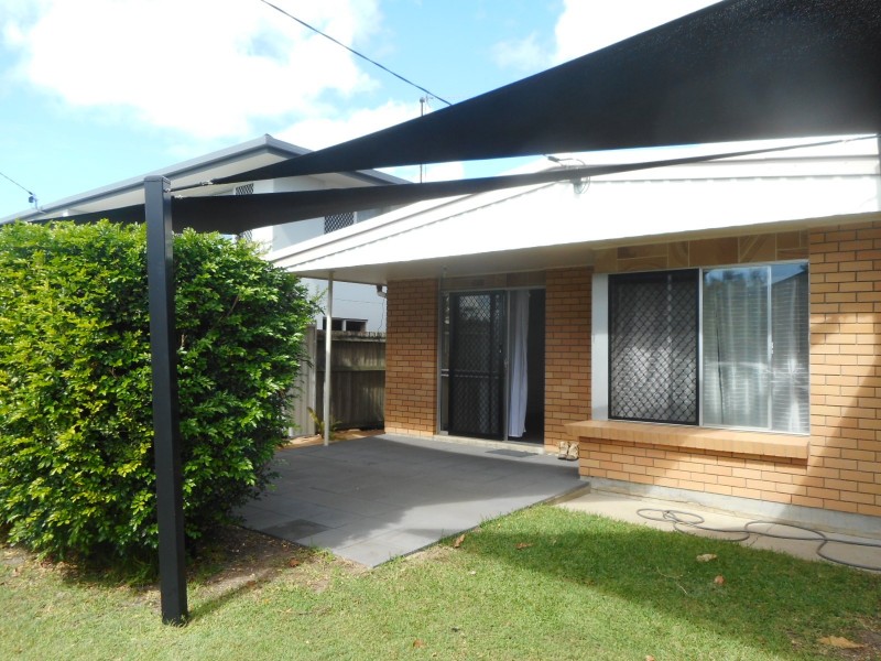 42 Errol Avenue, Paradise Point QLD 4216
