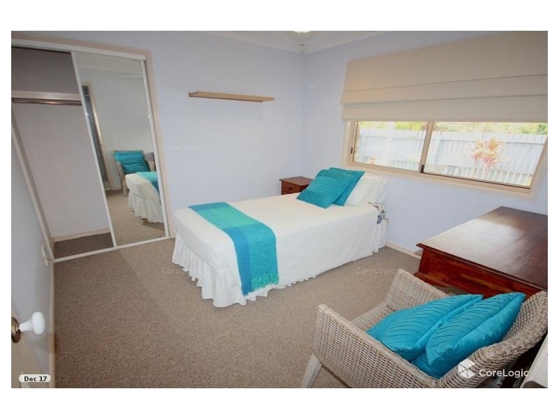 1/11 Jenaya Place, Labrador QLD 4215
