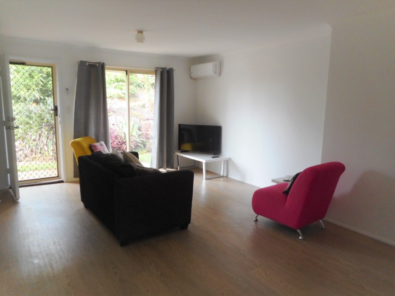 8/8 Hercule Court, Oxenford QLD 4210