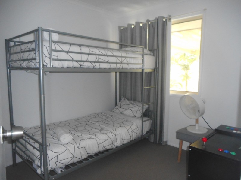 8/8 Hercule Court, Oxenford QLD 4210