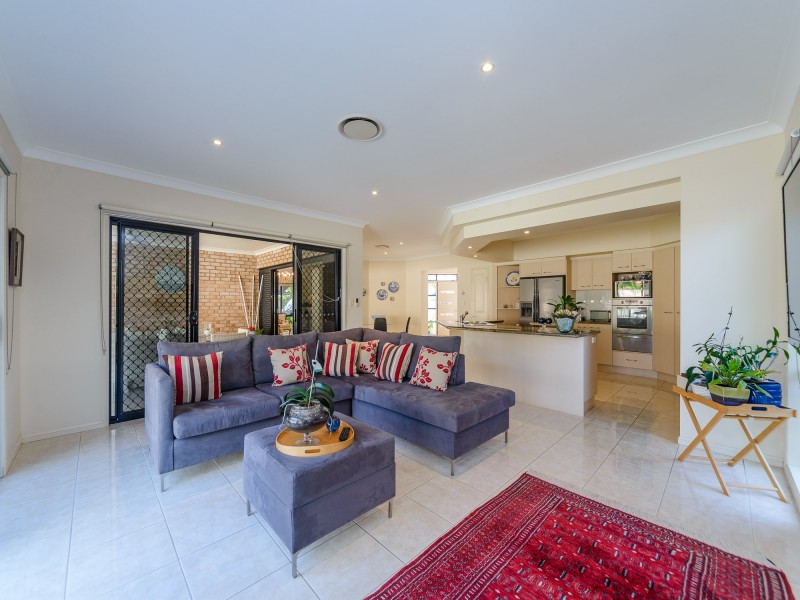 9 Lagos Court, Coombabah QLD 4216