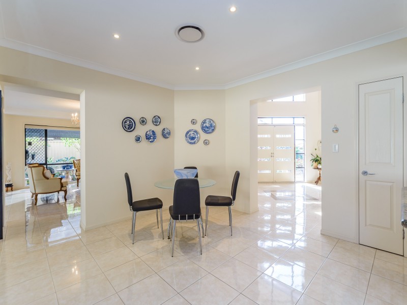 9 Lagos Court, Coombabah QLD 4216