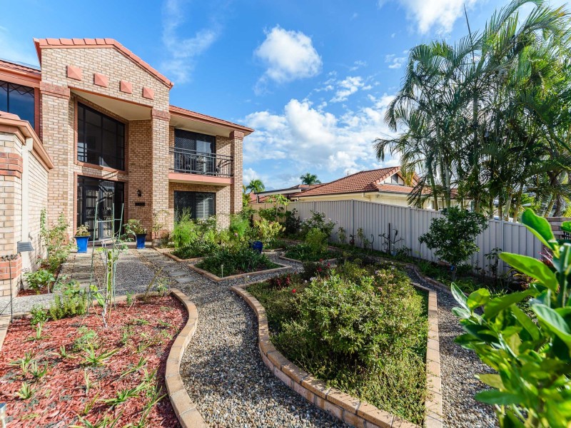 9 Lagos Court, Coombabah QLD 4216