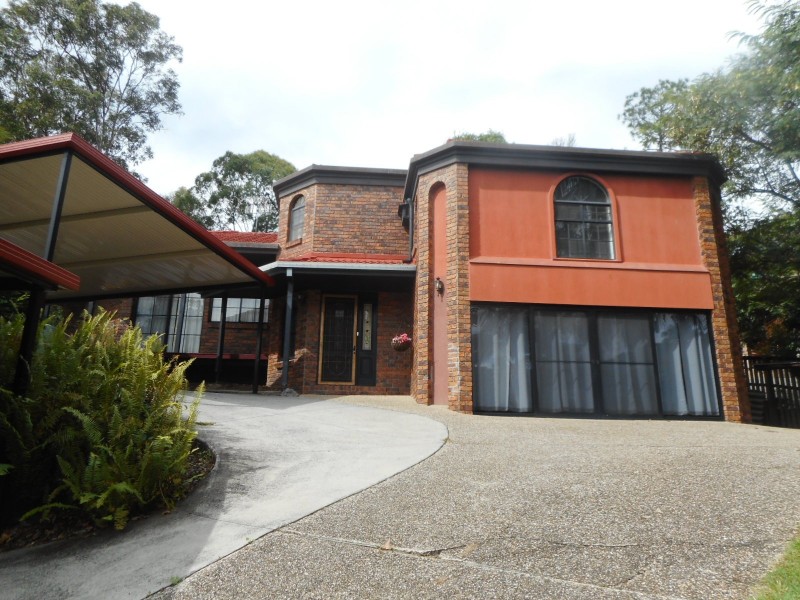 14 Avon Court, Pacific Pines QLD 4211