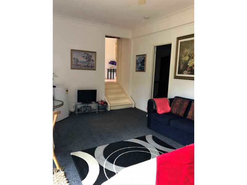 14 Avon Court, Pacific Pines QLD 4211