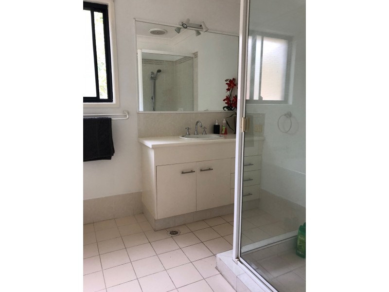 14 Avon Court, Pacific Pines QLD 4211