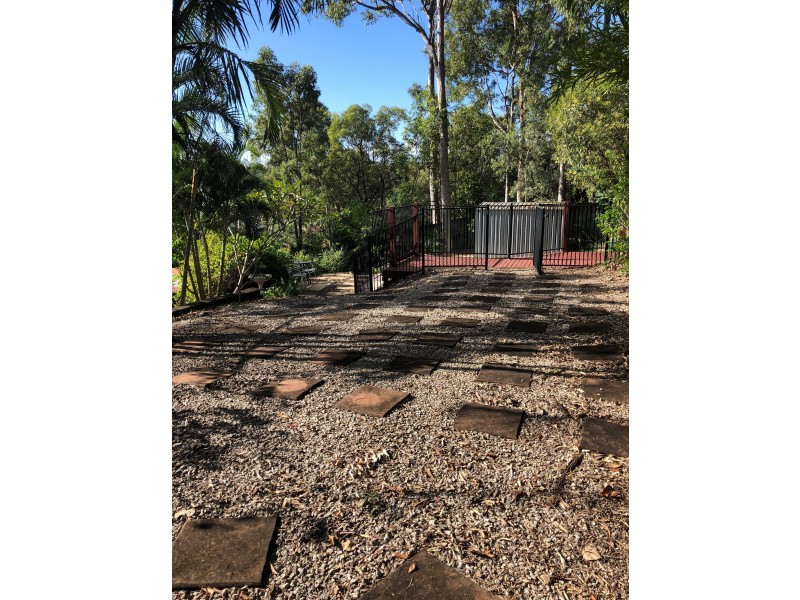 14 Avon Court, Pacific Pines QLD 4211